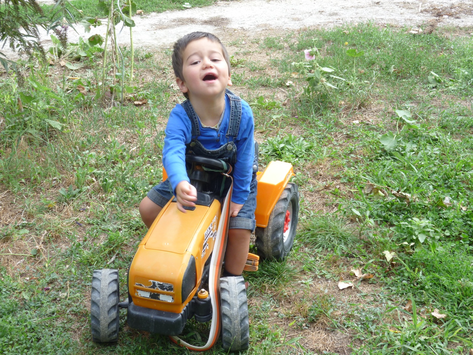 Soren est un petit garçon atteint de handicap