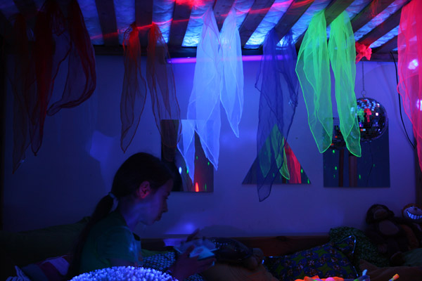 Foulards lumineux pour un espace multisensoriel