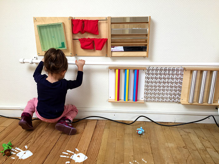 Miroir incassable Montessori avec barre d´appui - Livraison gratuite