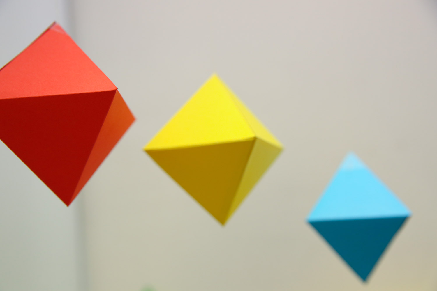 DIY les mobiles Montessori à télécharger Blog Hop'Toys