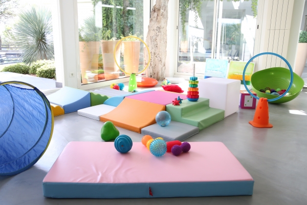 Des Activites Motrices Pour L Interieur Blog Hop Toys