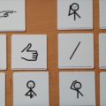 Autisme : Le makaton