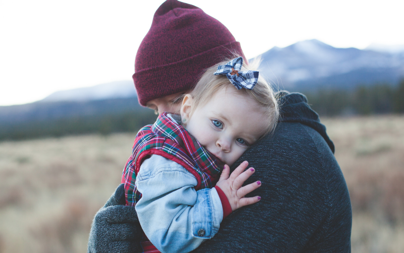 câlin fille papa 