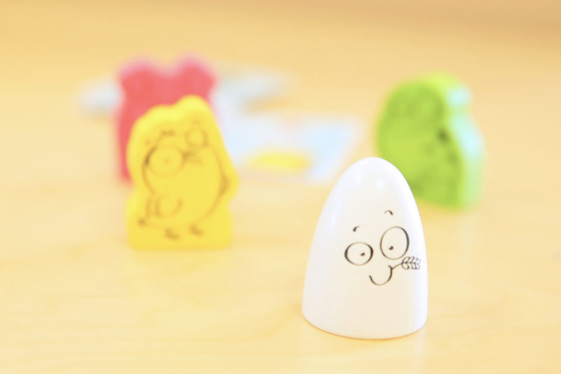 Le jeu du Bazar Bizarre pour travailler la flexibilité dans l'apprentissage de l'écriture