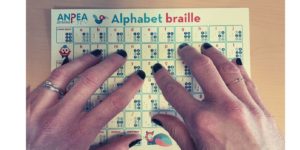 Initier mon enfant au braille