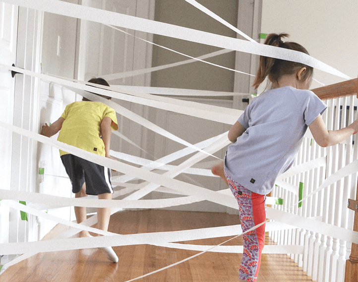 Activité pour bouger : Labyrinthe en intérieur