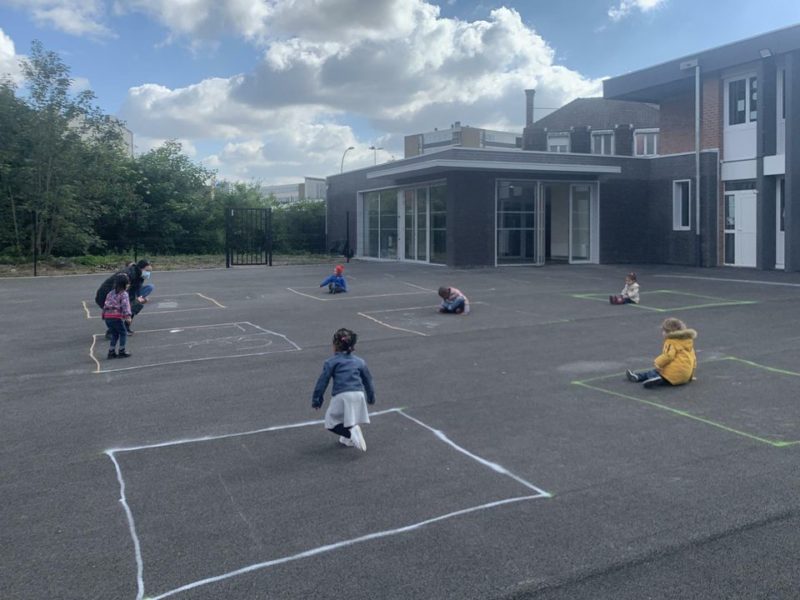 Parc pour bébés, Grande cour de Récréation,Espace d'activités pour