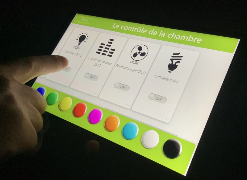 Le contrôle de la chambre avec la Sensory Console