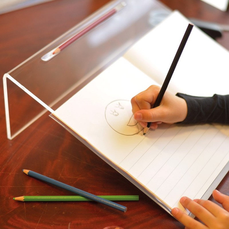 Pupitre incliné pour apprentissage écriture