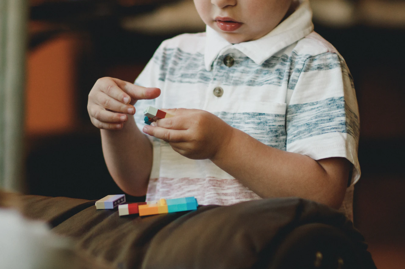 Enfant qui joue