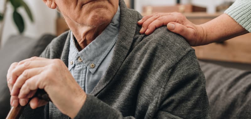 Réduire les comportements récurrents et aider la personne avec un syndrome crépusculaire