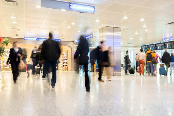 Un aéroport bondé