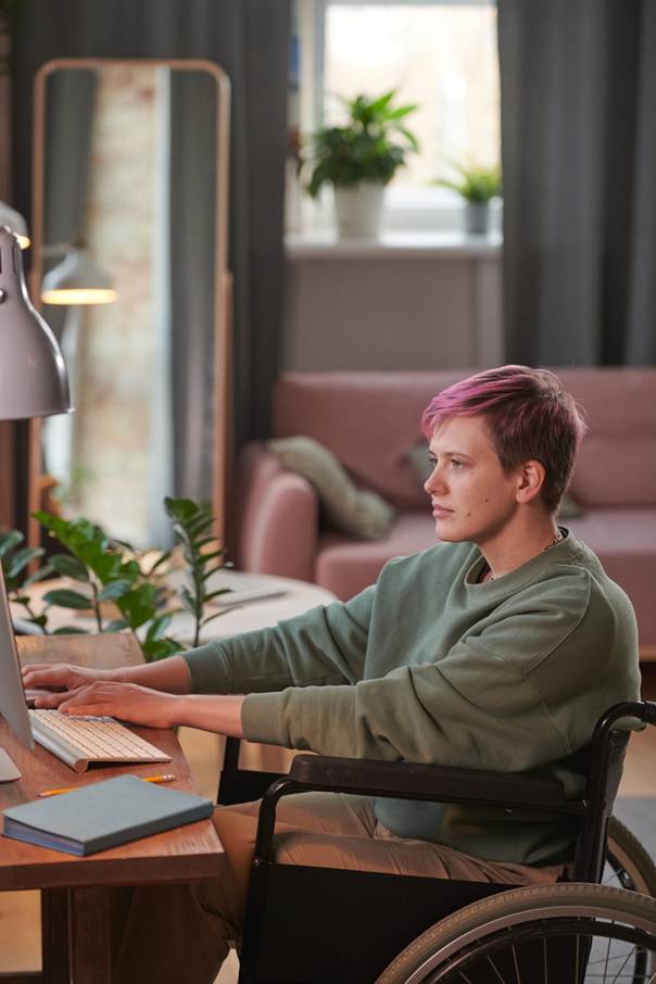 Personne handi / neuroa en freelance